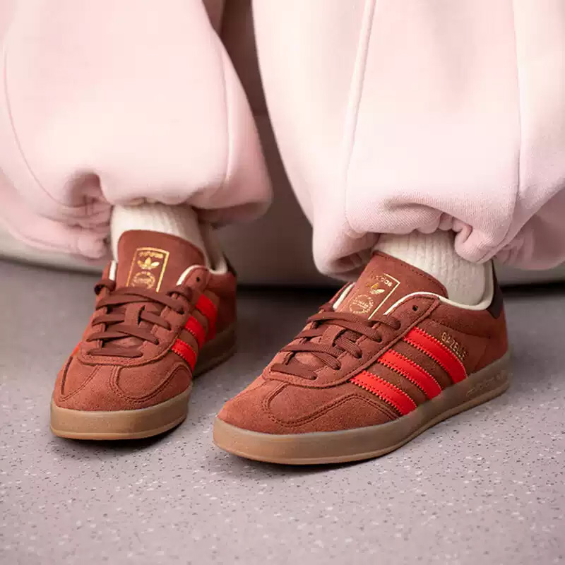 Adidas Zigzag Renk Kontrastlı  - Adidas Shoes Gazelle incelemesi ve fiyatı