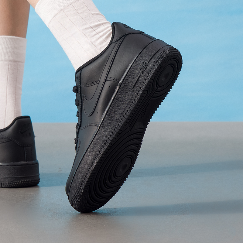 Nike (Nike) Kadın Ayakkabıları - Nike Shoes Air Force 1 incelemesi ve fiyatı